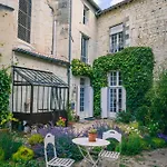 Guest house Le Prieure Sainte Croix Loudun