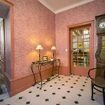 Guest house Le Prieure Sainte Croix 3*