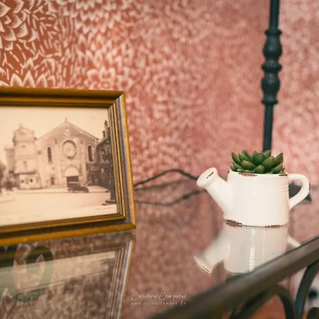 Le Prieuré Sainte Croix 3*