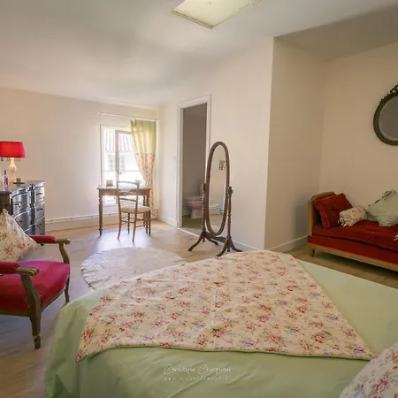 Pensjonat Le Prieure Sainte Croix Loudun