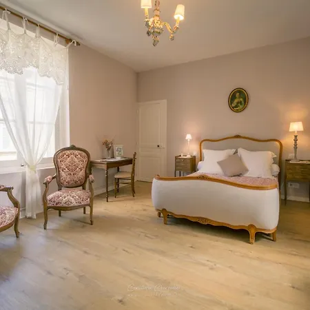 Le Prieure Sainte Croix Pensjonat