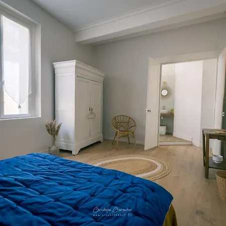 Le Prieure Sainte Croix 3*