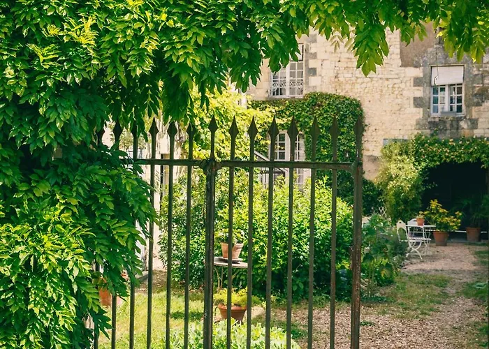 Le Prieure Sainte Croix לודה